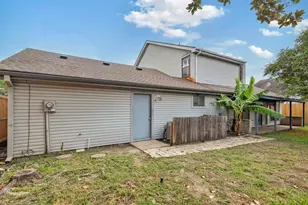 3218 Freshmeadows Dr, Houston, TX 77063 - Photo 29