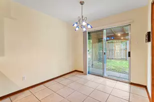 3218 Freshmeadows Dr, Houston, TX 77063 - Photo 13