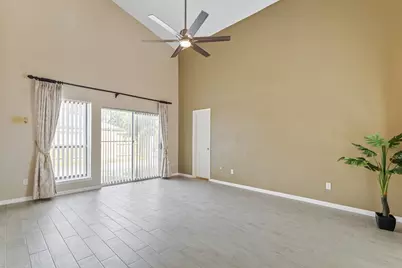 3218 Freshmeadows Drive, Houston, TX 77063 - Photo 17