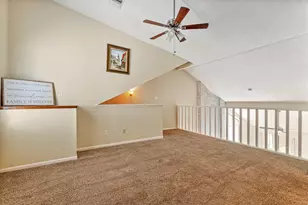 3218 Freshmeadows Dr, Houston, TX 77063 - Photo 21