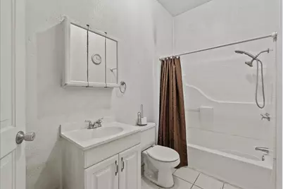 3322 Avenue Q 1/2, Galveston, TX 77550 - Photo 23