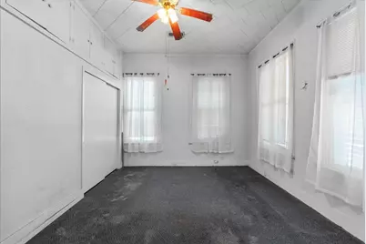 3322 Avenue Q 1/2, Galveston, TX 77550 - Photo 15