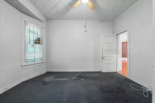 3322 Ave Q 1/2, Galveston, TX 77550 - Photo 19