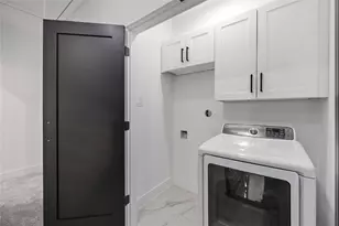 8313 Bassett St, Houston, TX 77051 - Photo 37