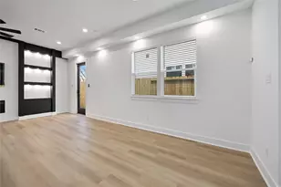 8313 Bassett St, Houston, TX 77051 - Photo 11