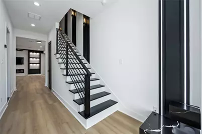 8313 Bassett Street #A/B, Houston, TX 77051 - Photo 21