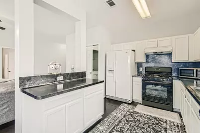 5535 Bear Trail Lane, Katy, TX 77449 - Photo 7