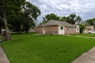 12314 Flushing Meadows Dr, Houston, TX 77089 - Photo 1