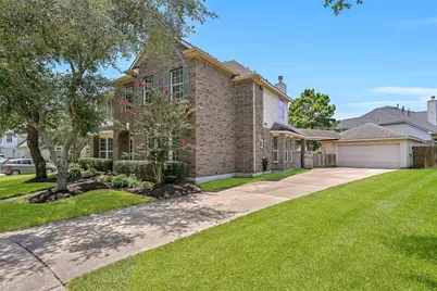 3203 Autumn Bay Court, Friendswood, TX 77546 - Photo 7