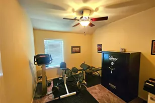 3418 Dorsey Ln, Pearland, TX 77584 - Photo 11