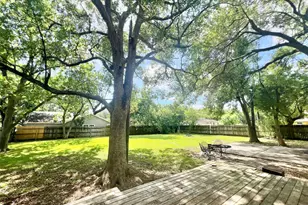 217 13th Ave N, Texas City, TX 77590 - Photo 17