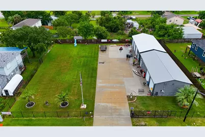 215 22nd Street, Dickinson, TX 77539 - Photo 1