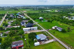 215 22nd St, Dickinson, TX 77539 - Photo 15