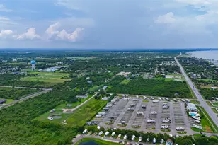 215 22nd St, Dickinson, TX 77539 - Photo 19