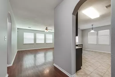 10022 Lynnwood Drive, Baytown, TX 77521 - Photo 13