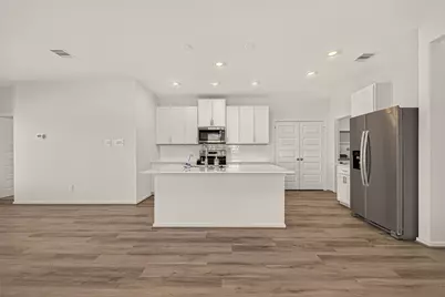 5719 Adamite Way, Houston, TX 77048 - Photo 11