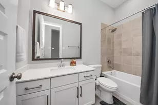 4916 Autumn Hls Trl, Pearland, TX 77584 - Photo 11