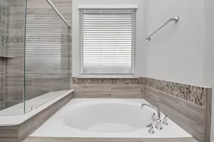 4916 Autumn Hls Trl, Pearland, TX 77584 - Photo 21