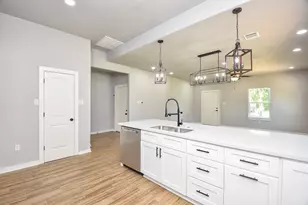 145 W Jackson St, West Columbia, TX 77486 - Photo 21