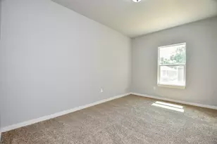 145 W Jackson St, West Columbia, TX 77486 - Photo 17