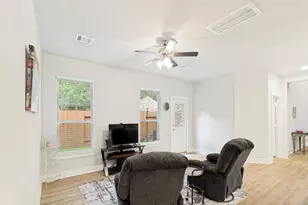 11235 Glenforest Dr, Montgomery, TX 77356 - Photo 9
