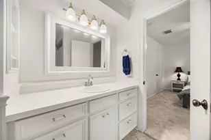 14807 River Forest Dr, Houston, TX 77079 - Photo 29