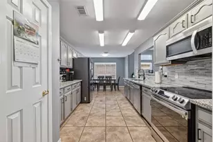 1040 Glenview Dr, Pearland, TX 77581 - Photo 19