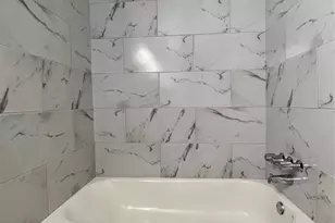 7934 Bayou Forest Dr, Houston, TX 77088 - Photo 19