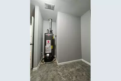 7934 Bayou Forest Drive, Houston, TX 77088 - Photo 33