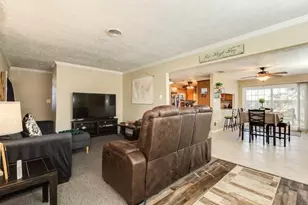 820 Perry St, Angleton, TX 77515 - Photo 11