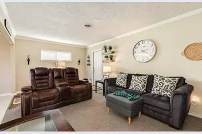 820 Perry Street, Angleton, TX 77515 - Photo 13