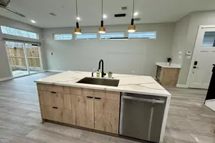 7040 Avenue N, Houston, TX 77011 - Photo 9