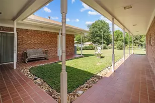 916 E Houston Ave, Crockett, TX 75835 - Photo 27