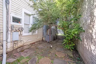 211 Emerson St, Houston, TX 77006 - Photo 31