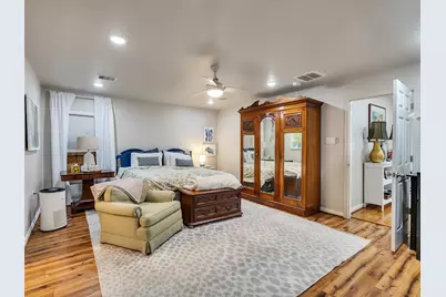10309 Chesterfield Drive, Houston, TX 77051 - Photo 11