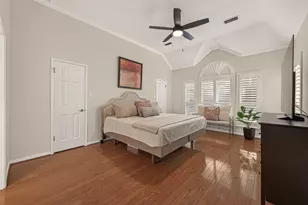 1311 Wickshire Ln, Houston, TX 77043 - Photo 17