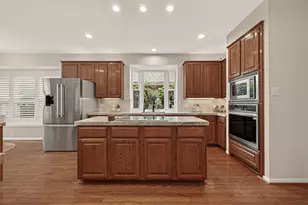 1311 Wickshire Ln, Houston, TX 77043 - Photo 13