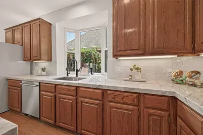 1311 Wickshire Lane, Houston, TX 77043 - Photo 11