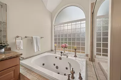 1311 Wickshire Lane, Houston, TX 77043 - Photo 19