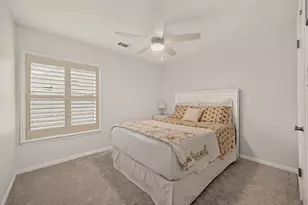 1311 Wickshire Ln, Houston, TX 77043 - Photo 23
