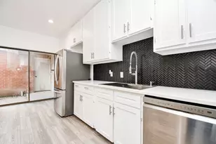 2626 Bering Dr, Houston, TX 77057 - Photo 23