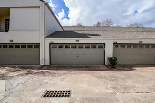 2626 Bering Dr, Houston, TX 77057 - Photo 3