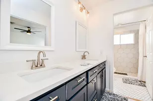 2626 Bering Dr, Houston, TX 77057 - Photo 11