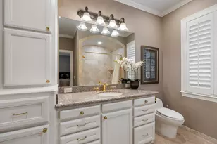 9018 Bace Dr, Houston, TX 77055 - Photo 39