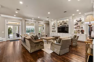 9018 Bace Dr, Houston, TX 77055 - Photo 17