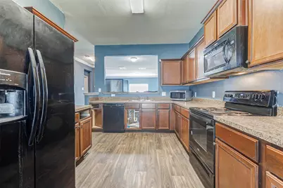 2098 Saras Way, Brookshire, TX 77423 - Photo 11