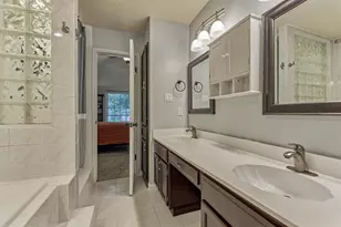 79 Night Song Ct, The Woodlands, TX 77380 - Photo 5