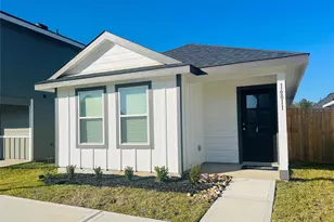 16811 N Marie Vlg Dr, Conroe, TX 77306 - Photo 1