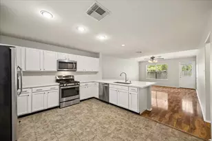 223 Sunset Colony Dr, Rosharon, TX 77583 - Photo 9