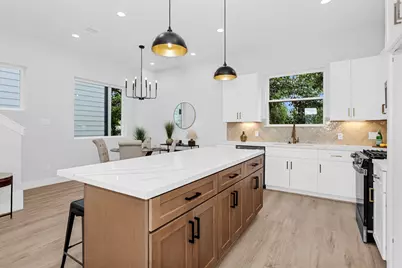 804 Schweikhardt St, Houston, TX 77020 - Photo 17
